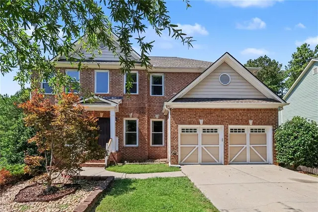 Popular Carlyle Estates Real Estate