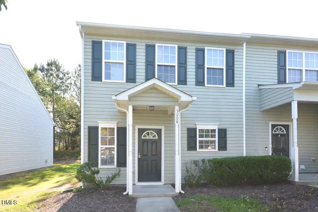 Popular Summer Meadow Real Estate