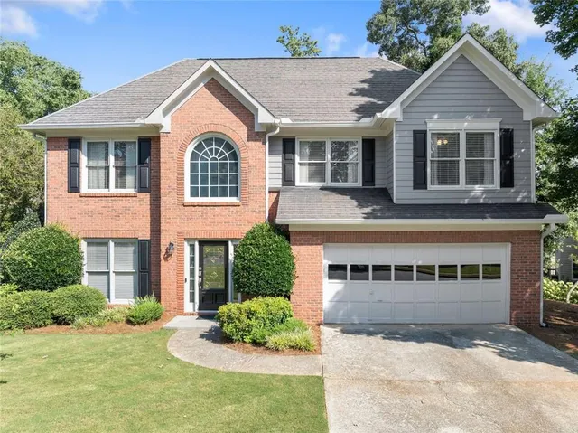 Popular CHADWICK POINTE Real Estate