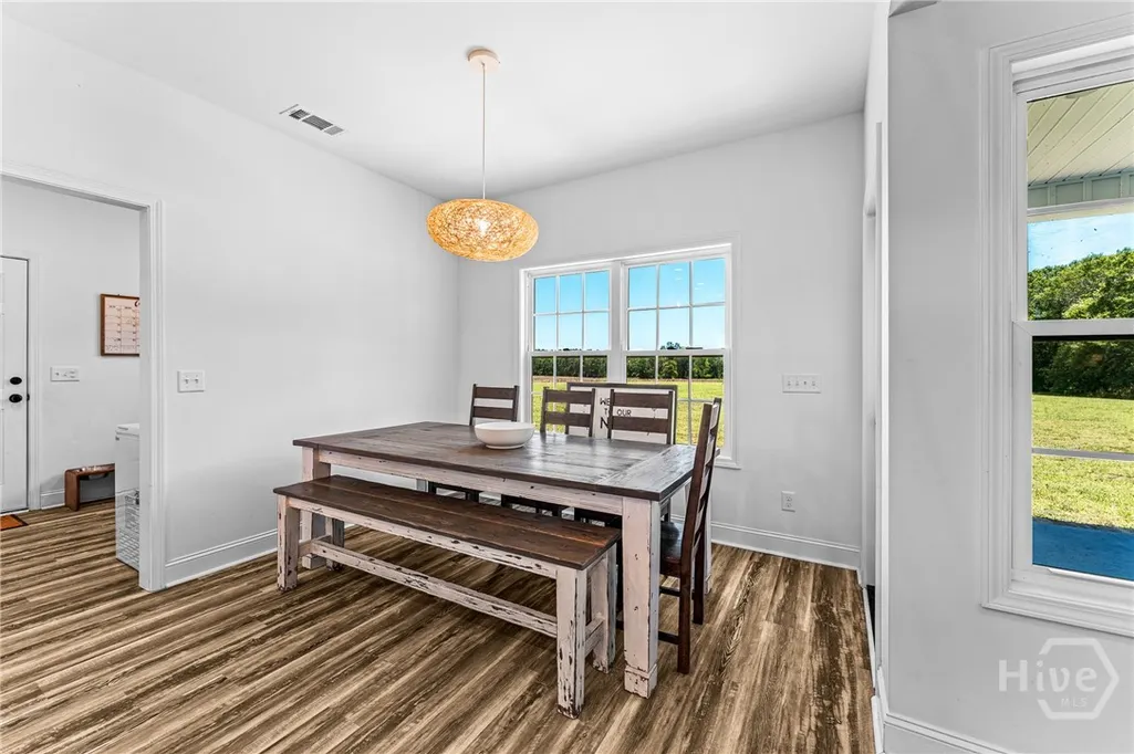 Listing Thumbnail Image 19