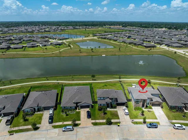 Popular Parks Edge Sec 18 Real Estate