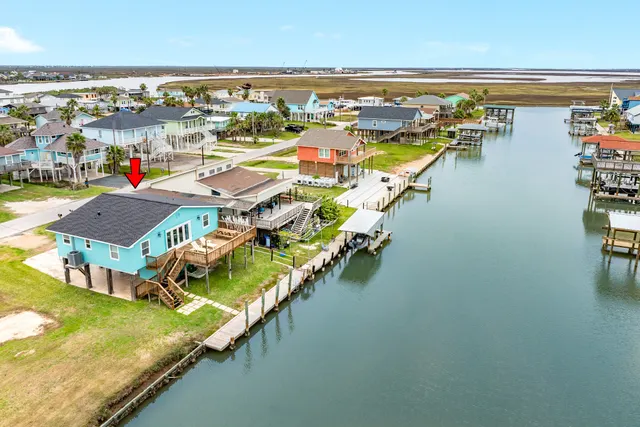 Popular Surfside Shores Real Estate