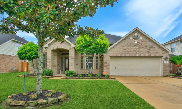 Popular Avalon Terrace Sec 3 Real Estate