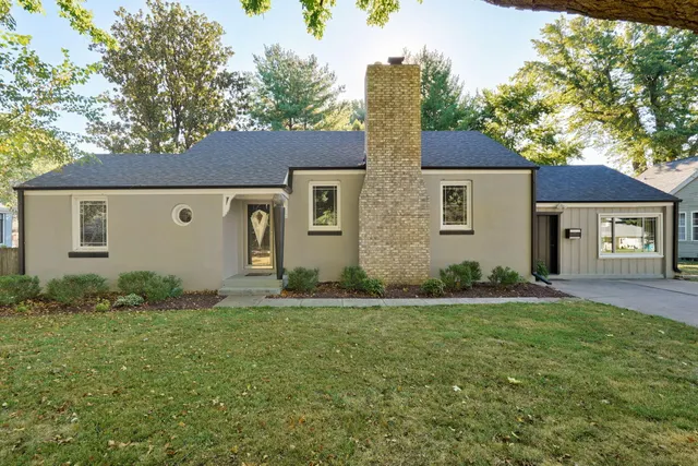 Popular Winsor Place Real Estate