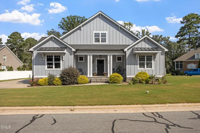 Popular Whitley Manor Real Estate