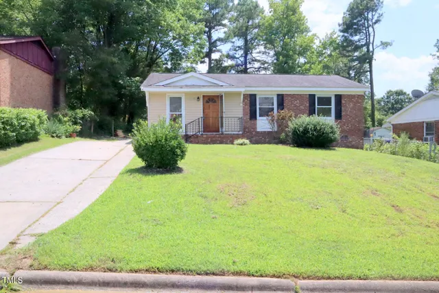 Expensive Fisher Heights Real Estate
