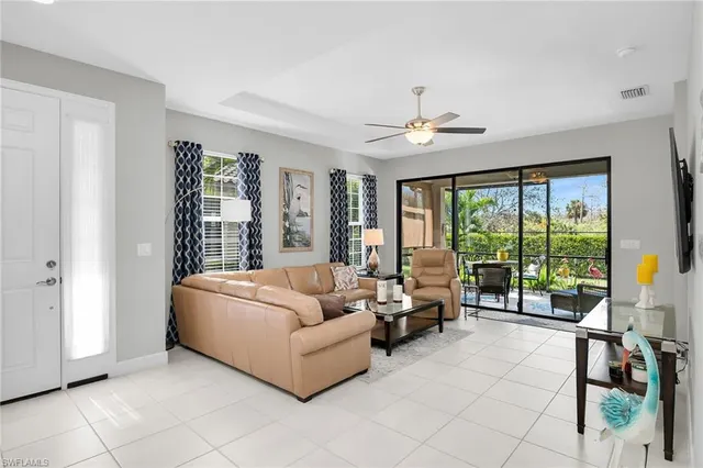 Popular ESPLANADE AT HACIENDA LAKES Real Estate