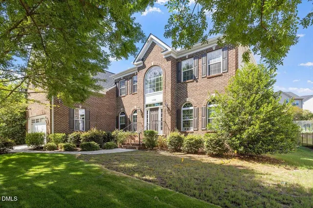 Popular Hilliard Forest Real Estate