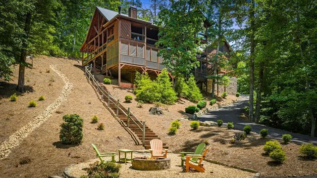 Expensive River Escape Real Estate