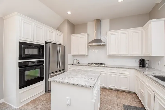 Popular Fall Creek Sec 05 Real Estate