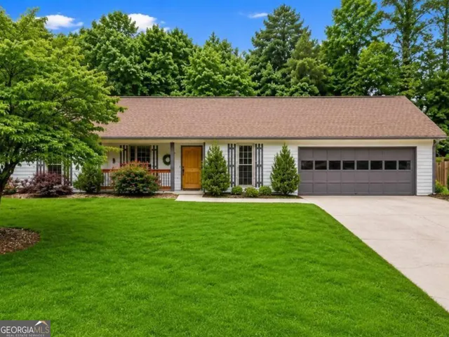 Expensive Greenway Hills Real Estate