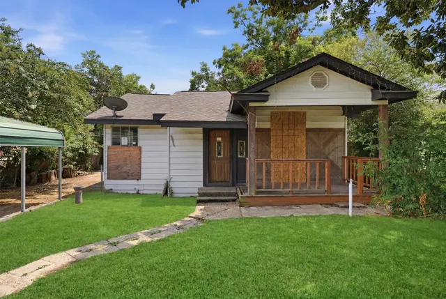 Popular Dunbar Place Real Estate