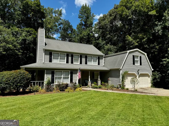 Popular Rivoli Lakes Real Estate