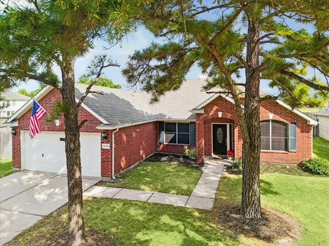 Popular Cypress Point Lake Estates Real Estate