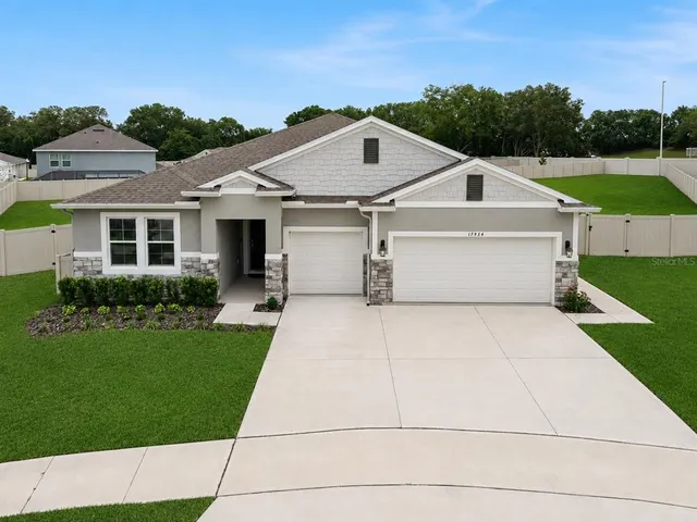 Popular LAKE APOPKA SOUND Real Estate