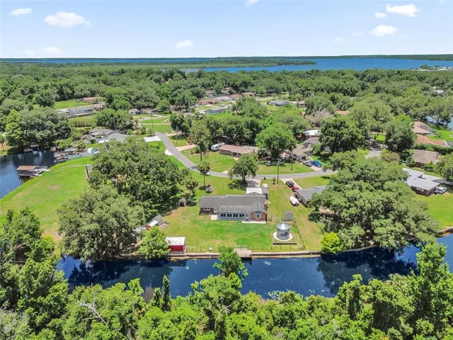 Popular CRESCENT COVE Real Estate