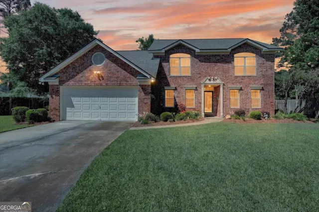 Popular Towne Lake Real Estate