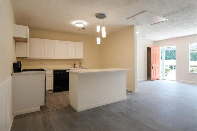 Popular Delmar Park Real Estate