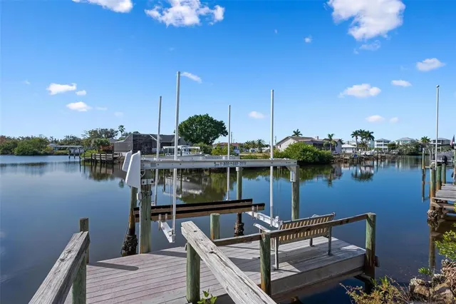 Expensive WATERFRONT ESTATES Real Estate