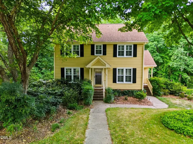 Cheap Hampton Oaks Real Estate