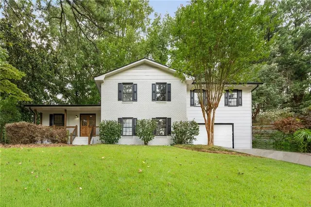 Popular Green Forest Real Estate