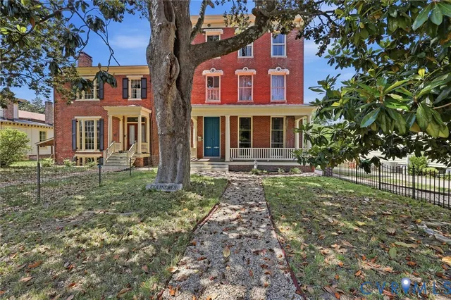 Expensive 57 - Petersburg Real Estate