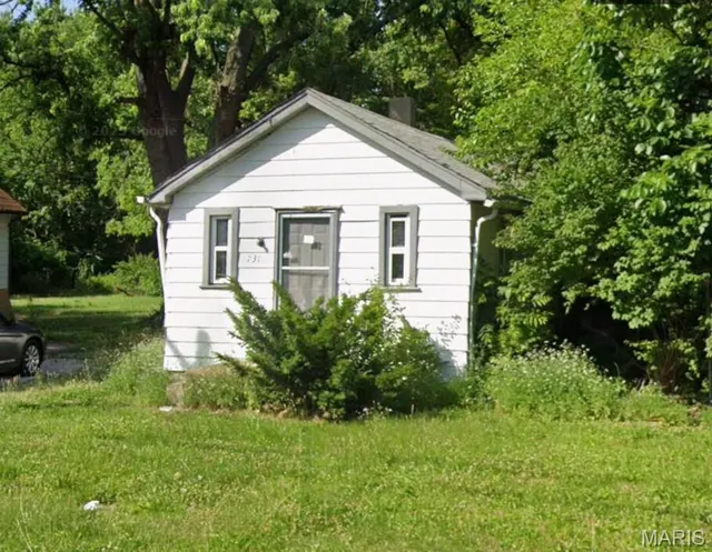 Popular Maplewood Sub Real Estate