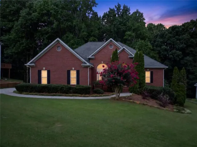 Popular Beringer Pointe Real Estate