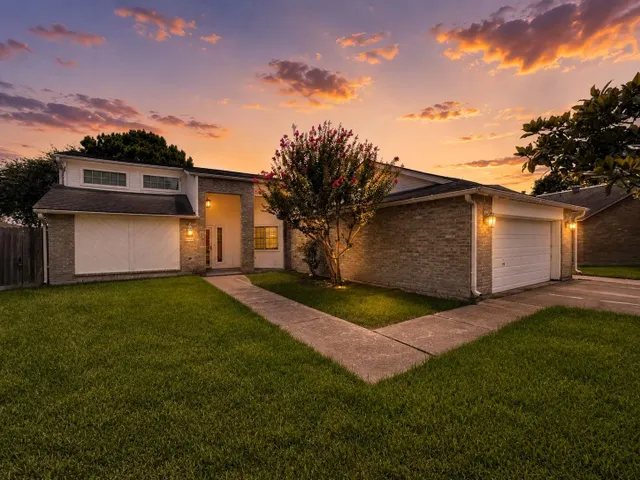 Popular Linwood Sec 3 Pearland Real Estate