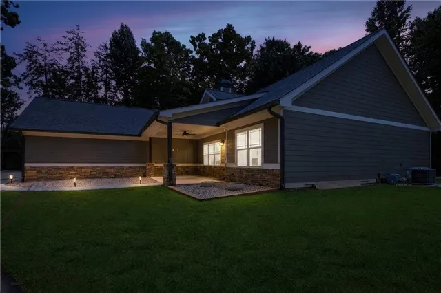 Popular Settlers Bluff Real Estate