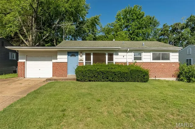 Popular Lynn Meadows 2 Real Estate