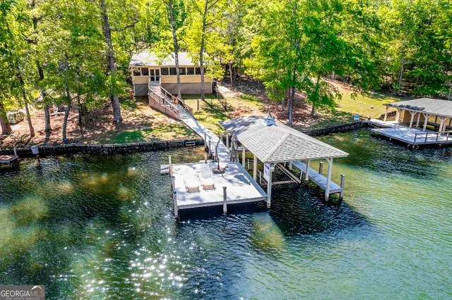 Popular Island Creek Real Estate