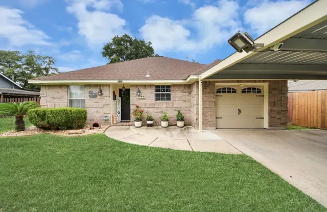 Popular James Cole Real Estate