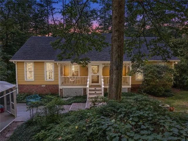 Popular Woodland Springs Real Estate
