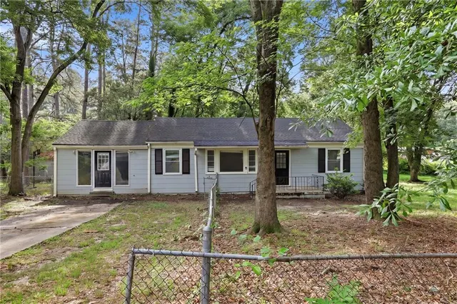 Popular Moore H G Real Estate