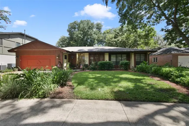 Popular LANCASTER PARK Real Estate