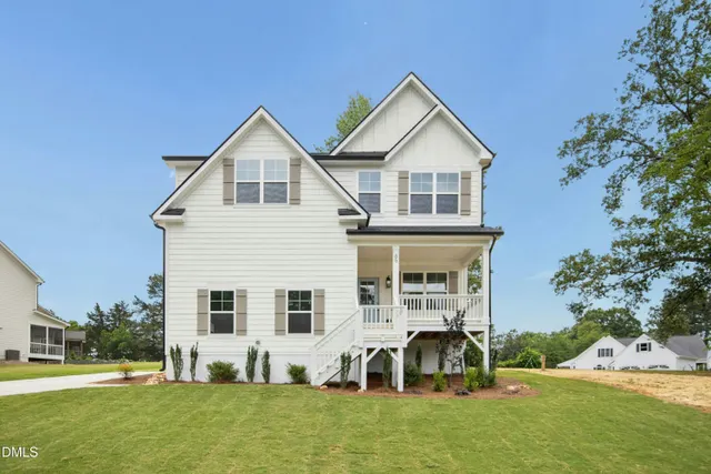 Popular Sophies Crossing Real Estate