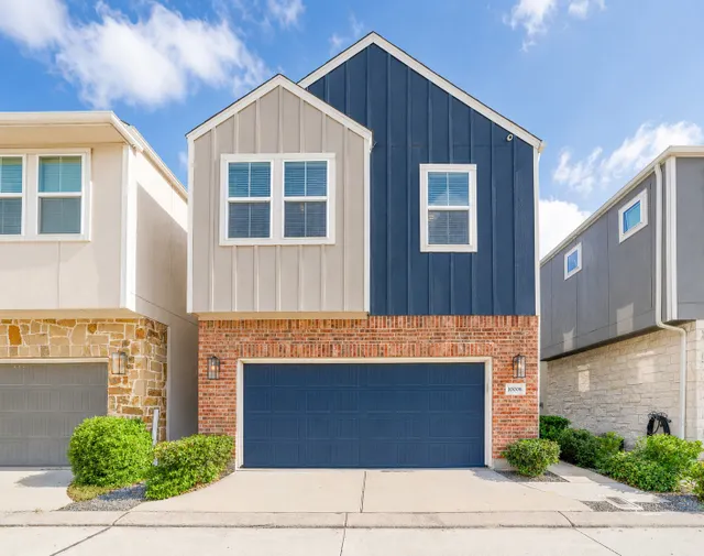 Popular Pinecrest Sec 2 Real Estate