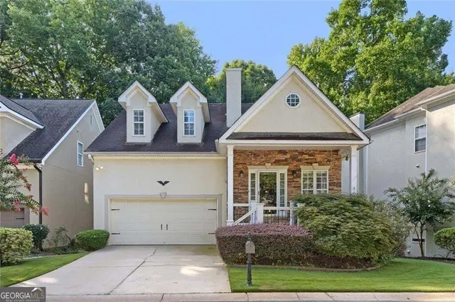 Expensive CYPRESS POINTE Real Estate