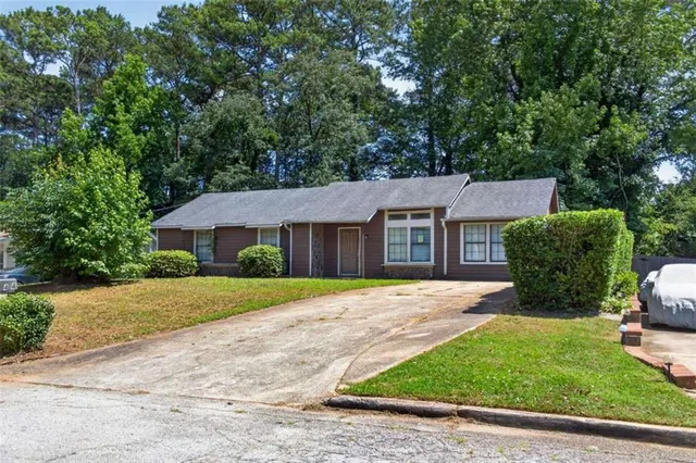 Popular Leslie Brook Estates Real Estate