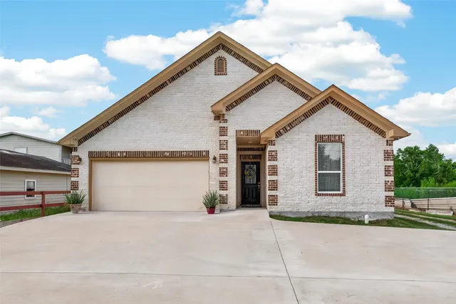 Popular Arcola Farms Real Estate