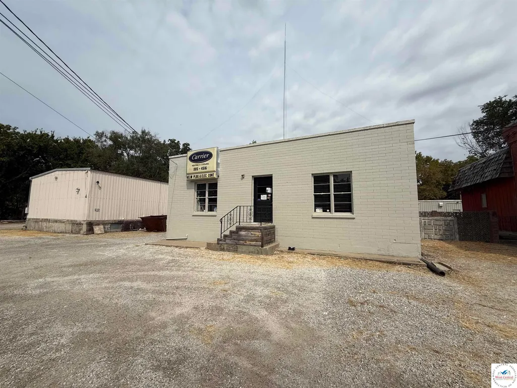 217 W Allen St, Clinton, MO 64735