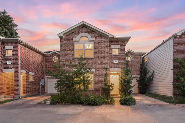 Popular Contemporary South Real Estate