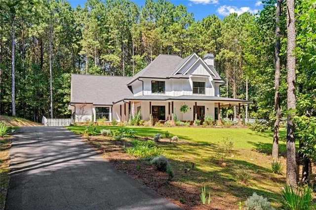 Popular SASSAFRAS Real Estate