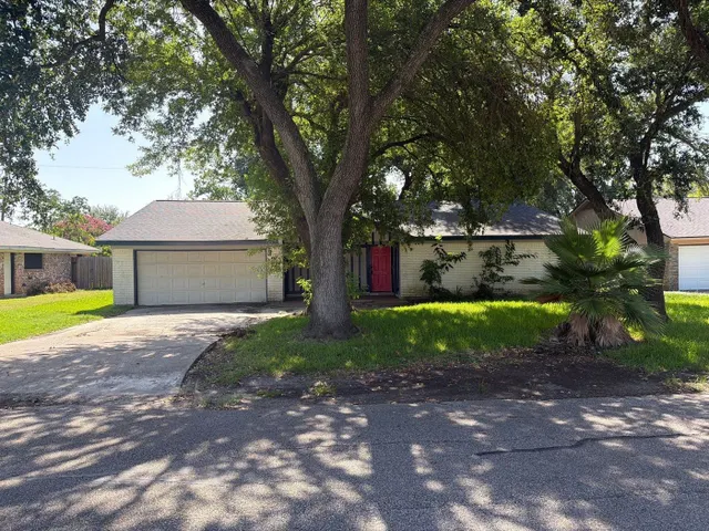 Cheap Bay Colony Real Estate