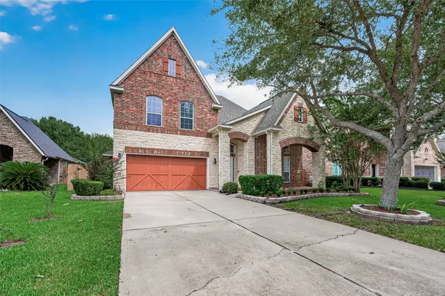 Popular Aliana Sec 3 Real Estate