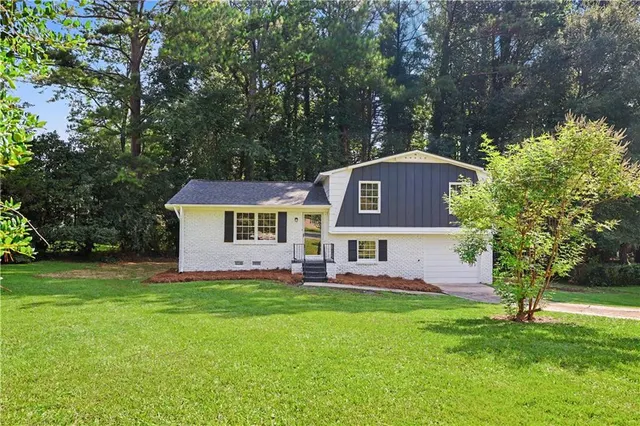 Popular Thornhedge Real Estate