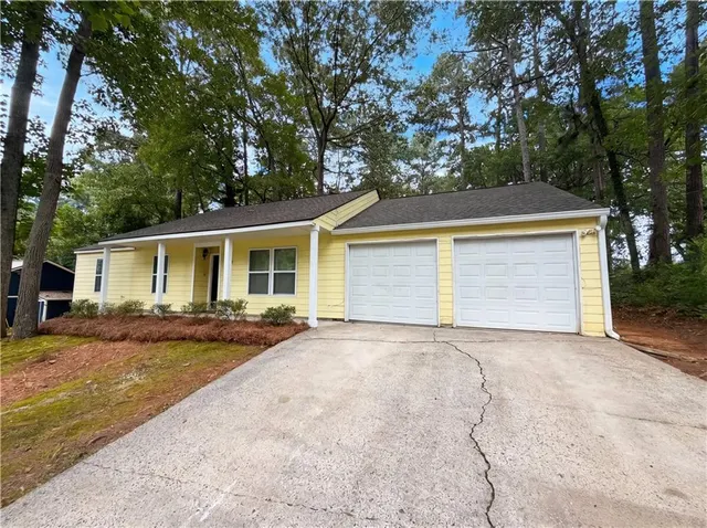 Popular North Bells Ferry Landing Real Estate