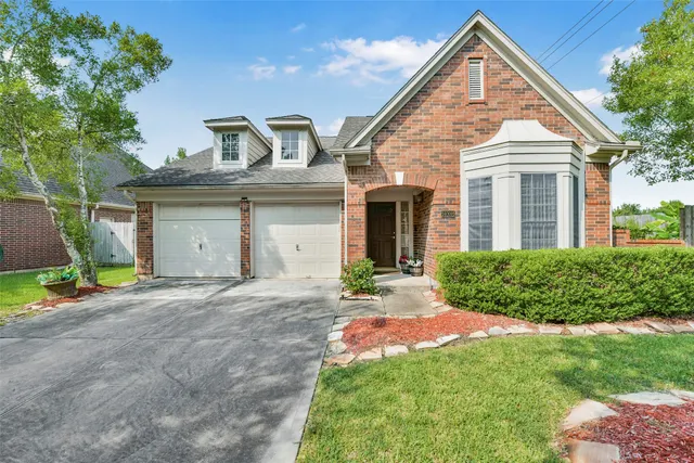 Cheap Bay Pointe Real Estate