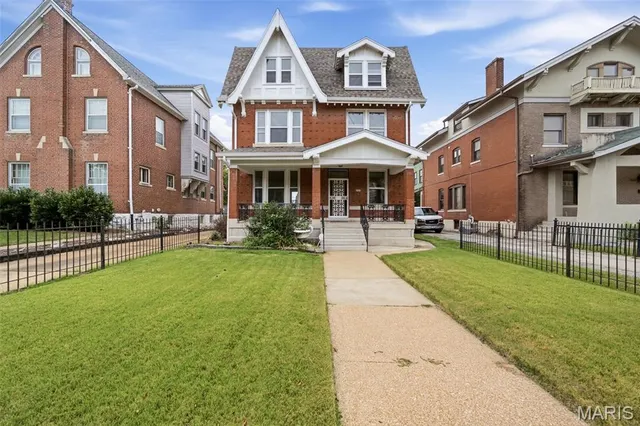 Expensive Hamilton Place Add Real Estate